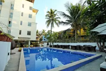 Hotel Calux Grand Baga   Formerly Amara Grand
