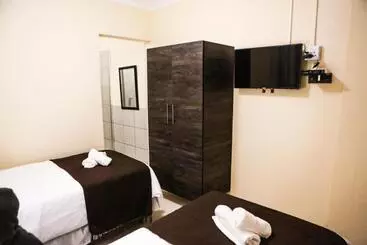 Majatalo Gracious Lodge