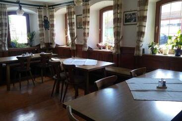 Hospedaria Gasthaus Zum Goldenen Roß