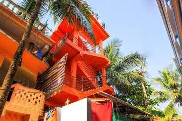 בית מלון כפרי Oyo 22418 Frank Rooms