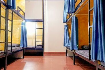 تختخواب و صبحانه Hao Tea Hostel