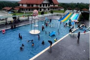 Hotell Savanna Hill Resort