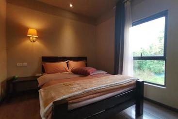 Pensão Beyond The Cloud