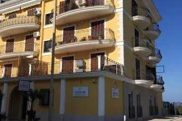 Aamiaismajoitus (B&B) Traiano Suite