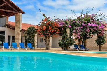 تختخواب و صبحانه Guesthouse Le Châtelain