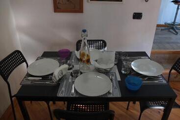 مبيت وإفطار I Melograni