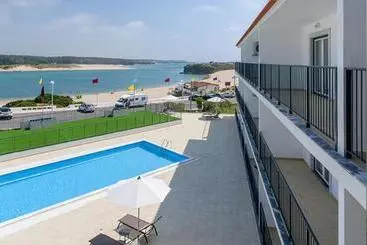 ホテル Cerca Da Vitoria 3 Milfontes