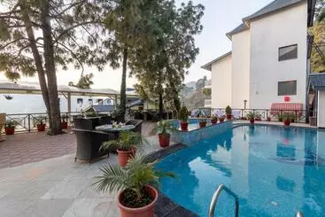 Hotel Ramada By Wyndham Kasauli