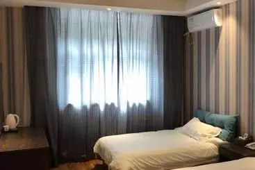 Hotel Yilv Yangguang