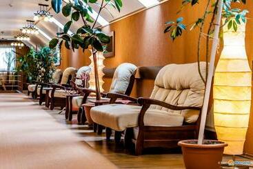 هتل Valea Regilor Reghin