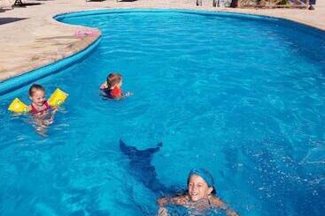 בית מלון כפרי Sea Crest