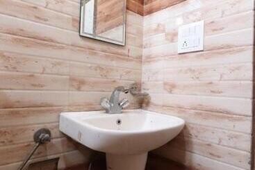 فندق The Ganges Glory