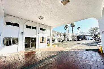 モーテル Casa Blanca Express & Suites Cypress Buena Park   Anaheim Area