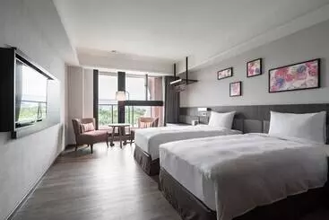 Lakeshore Hotel Yilan