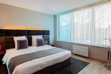 Aparthotel Flat Hotel Midi 33