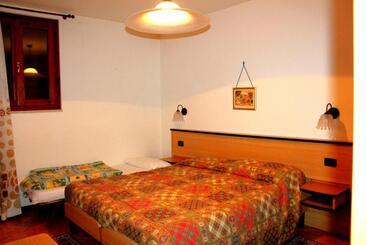 בית מלון כפרי Albergo Ristorante Le Fontane