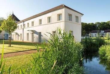 호텔 Le Grand Pavillon Chantilly