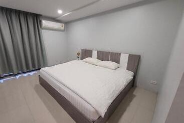 شقة فندقية Onpa Hotel & Residence Bangsaen