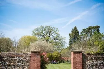 Hinxton Hall Hotel And Conference Centre