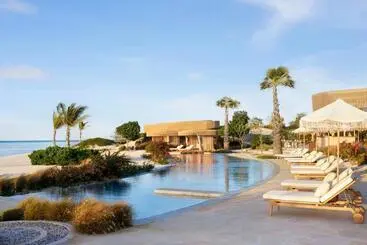 Hotel Nujuma, A Ritz Carlton Reserve