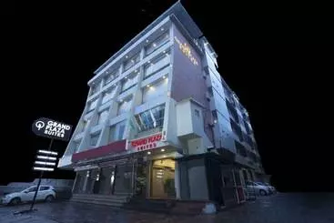 Hotel Grand Plaza Suites