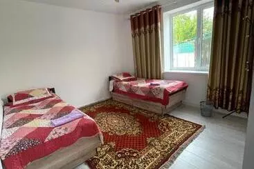 ペンション Center Guesthouse