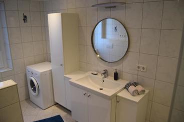 بنسيون Post Dependance