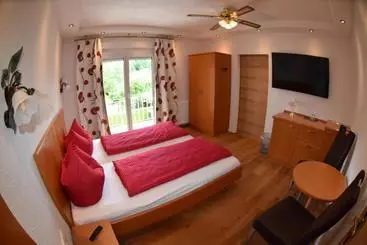 تختخواب و صبحانه Seebär Velden
