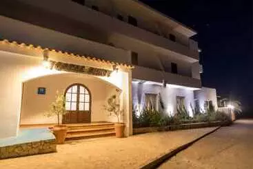 Hotel Hostal Santi