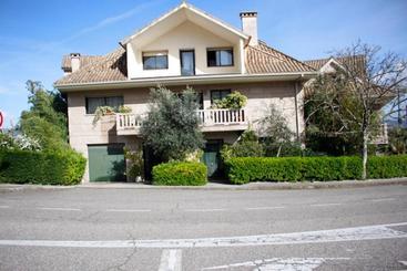 پانسیون Pensión Mosende