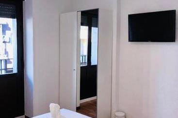 פנסיון Hostal Arriaza