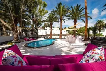 Aparthotel Delmás Hotel Emblemático