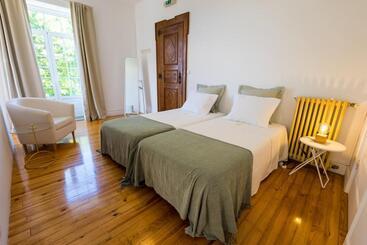 پانسیون 3 Marias Residence