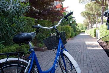 هتل آپارتمان Lauri & Faggi