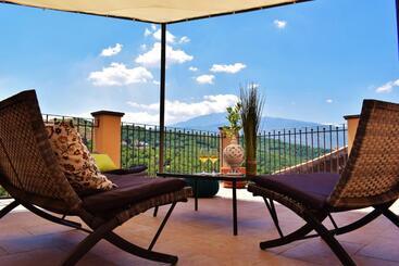 펜션 Cento Tari' Guest House