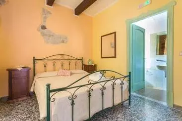 Pensione Madalen Guest House