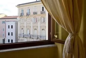 Pensió Piazza Azuni 18 Guest House