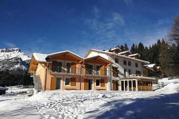 מלון דירות Elbele Garnì