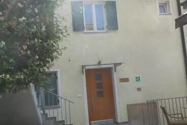 هتل Ottenkellerhof