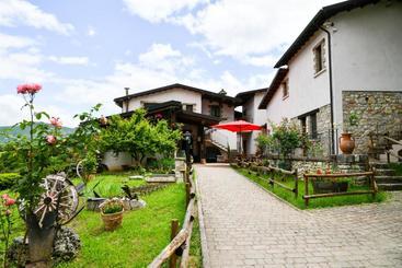 호텔 Agriturismo Valle Tezze