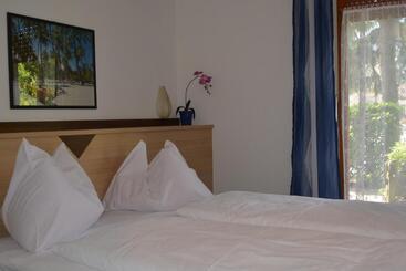 膳宿费 Villa Vera