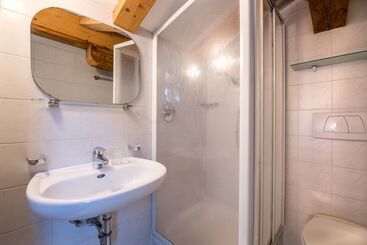 מלון דירות B&b La Tambra Central With Restaurant