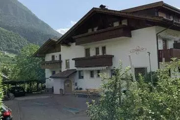 アパートホテル Garni & Residence Sonngart