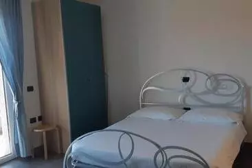 アパートホテル Helianthus Residence