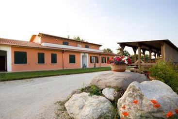 Hotel Agriturismo Cascina Roveri
