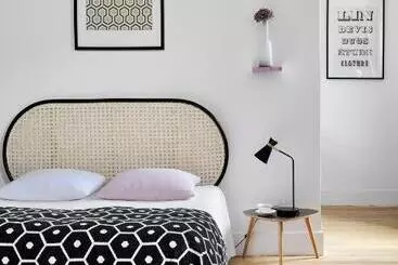 Pensió La Maison D Ambronay