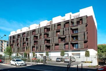 Huoneistohotelli Domitys Les Sarments Blonds