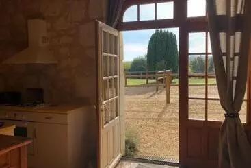 Majatalo Logis De Poëllier