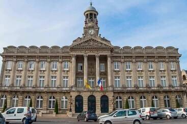 アパートホテル Domitys Le Parc De Saint Cloud