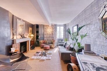 ペンション Le Florida Auberge Contemporaine